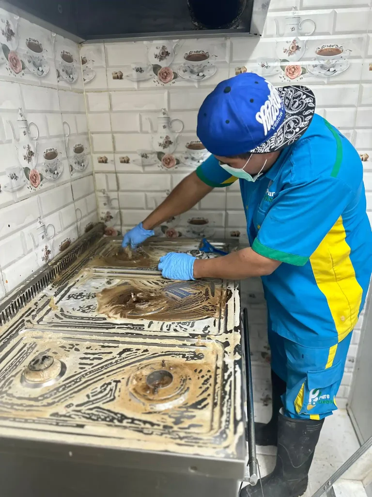 تنظيف الأفران من الدهون